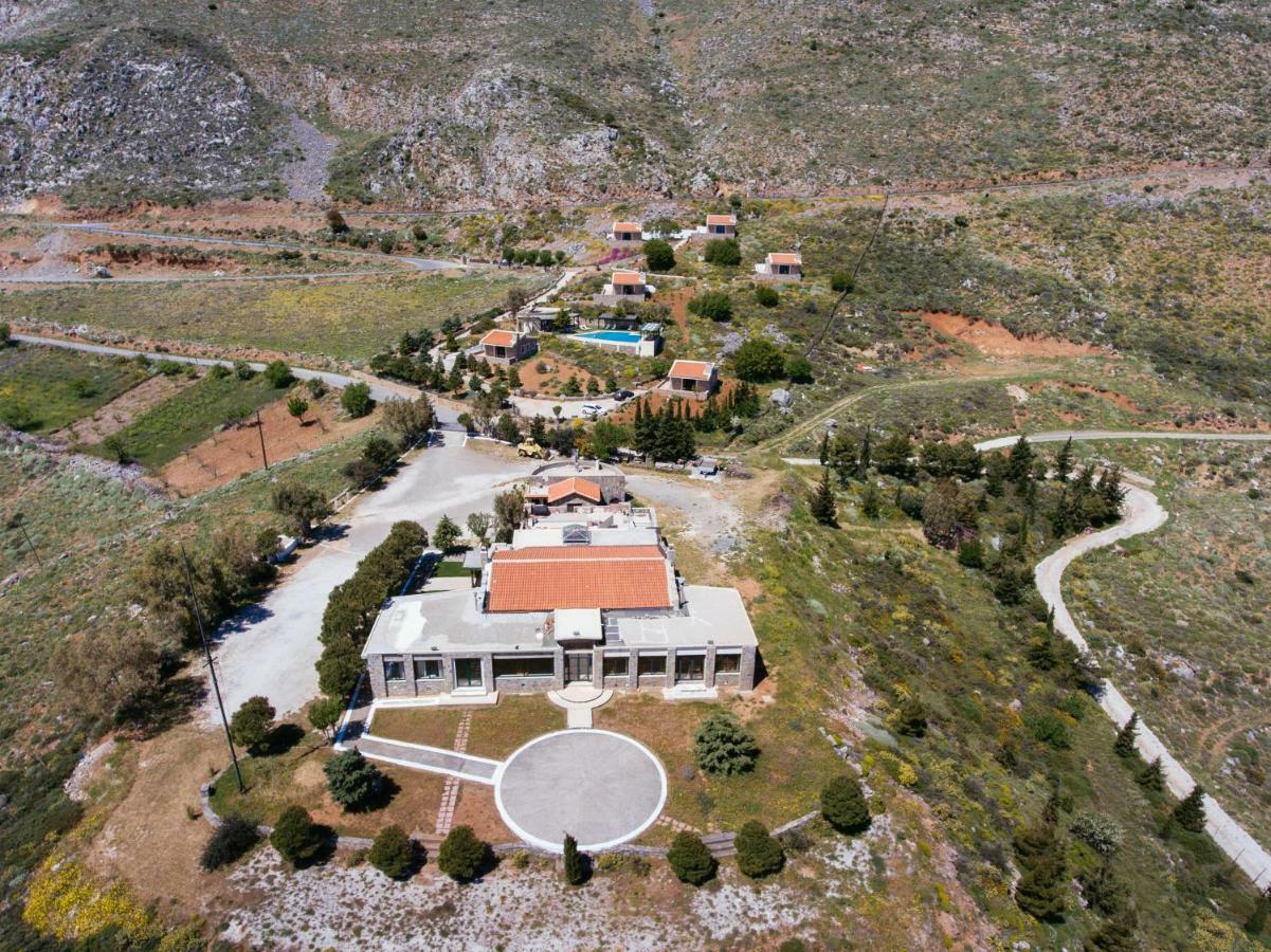 Aetovigla Guesthouse Krousonas  Exterior photo
